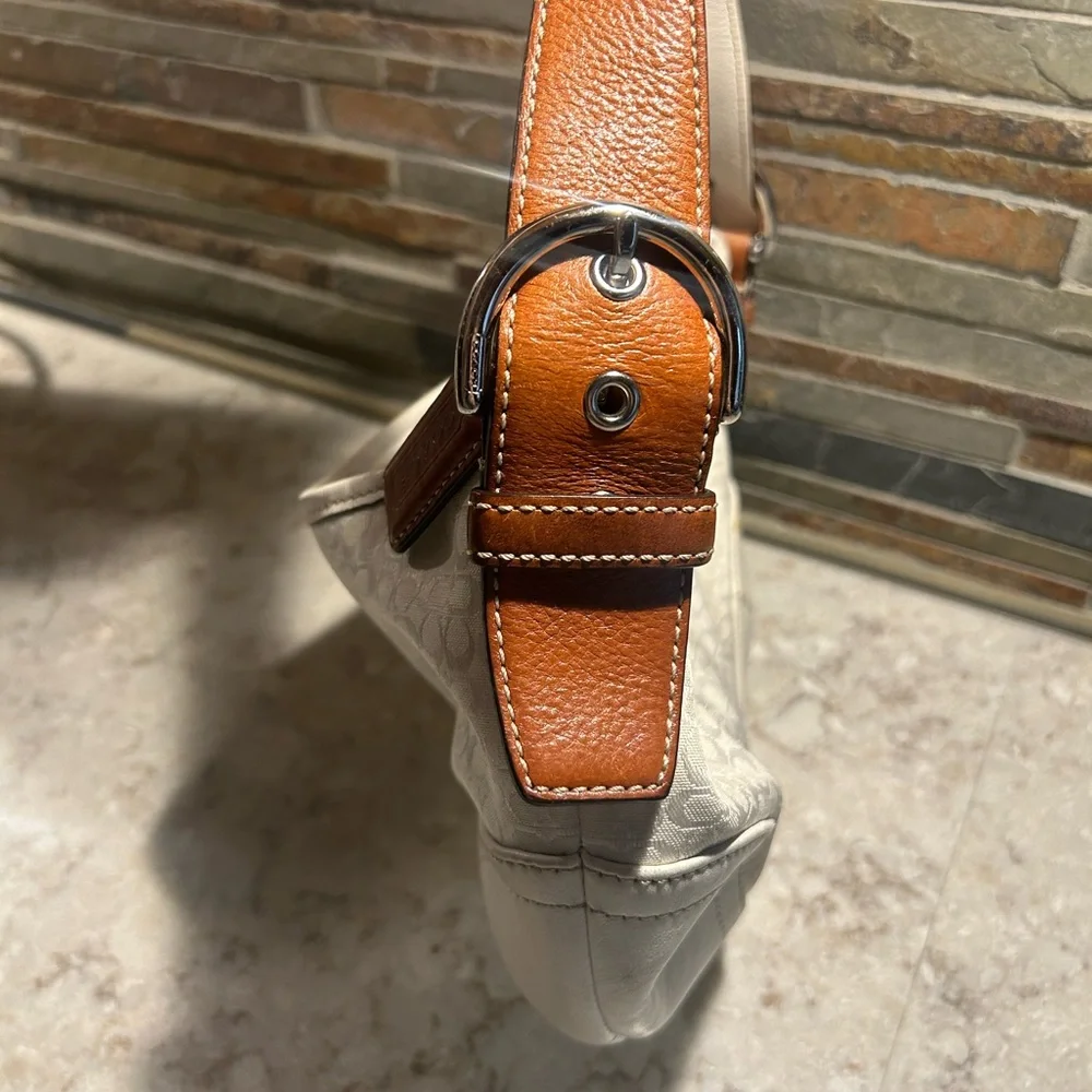 Coach super chic